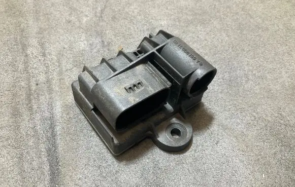 Mercedes-Benz Sprinter W906 Glow plug pre-heat relay A6519003103 51299070D 1903000593633