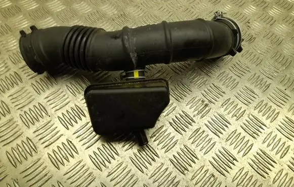 Lexus LBX Air intake hose/pipe 1788015110