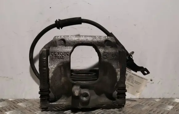 Infiniti QX30 Front brake caliper A24605