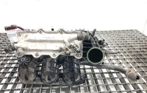 Skoda Fabia Mk3 (NJ) Intake manifold 04C145749D