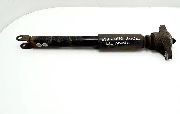 KIA Ceed Rear shock absorber/damper 55300A2000 55311A2000