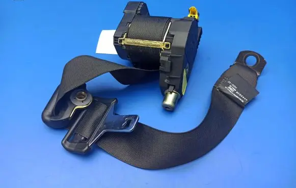 Mercedes-Benz ML W163 Rear seatbelt A1638601985 33001317 AR4MP