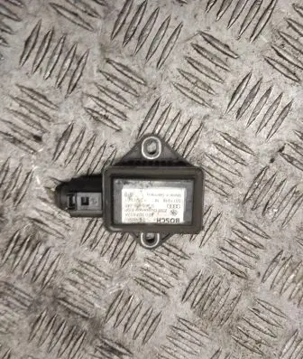 Audi A4 S4 B6 8E 8H ESP acceleration yaw rate sensor 8e0907637a