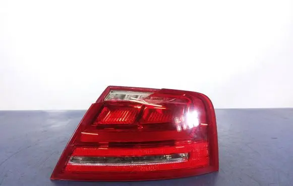 Audi A8 S8 D4 4H Rear/tail lights 4H0945096