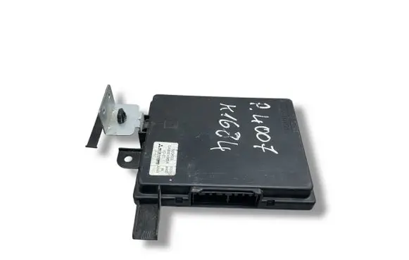 Peugeot 4007 Fan control module 7820A055