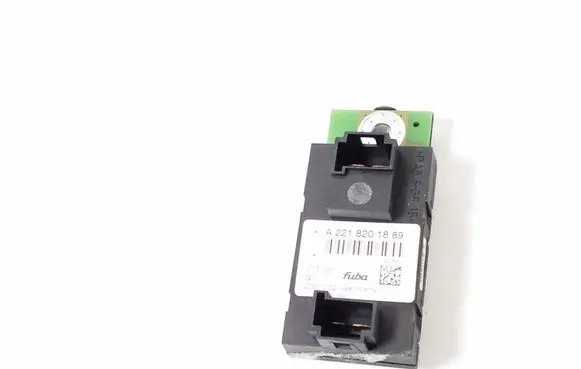 Mercedes-Benz S W221 Aerial antenna amplifier A2218201889