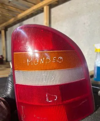 Ford Mondeo MK I Rear/tail lights 93BG13N004