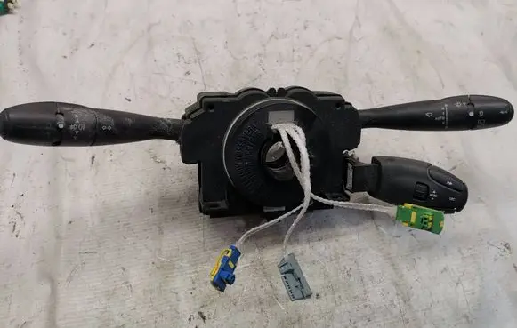 Peugeot 307 Wiper turn signal indicator stalk/switch 96605656XT 12275641