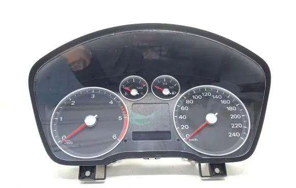 Speedometer (instrument cluster)