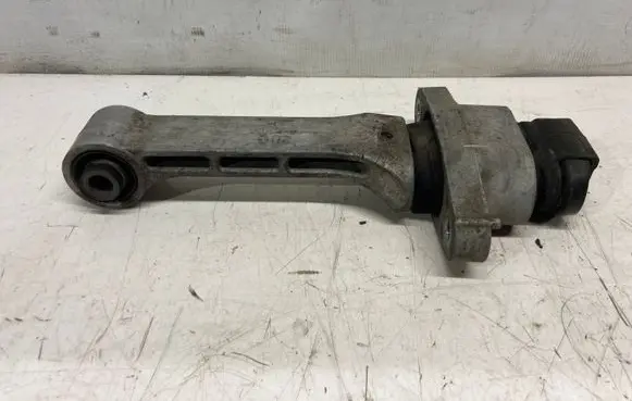 KIA Sportage Engine mount bracket 21950D9200