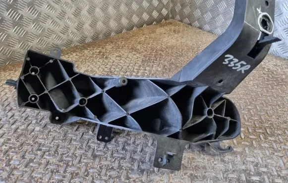 Dodge Durango III Headlight/headlamp mounting bracket T913105 16351AF