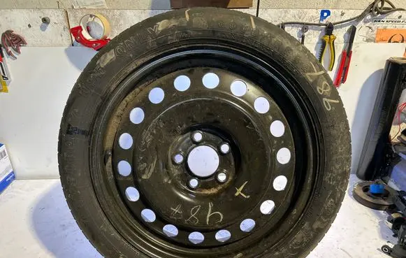 Dodge Challenger R18 spare wheel 