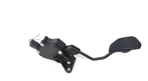 BMW X6M F86 Accelerator throttle pedal 7811042050
