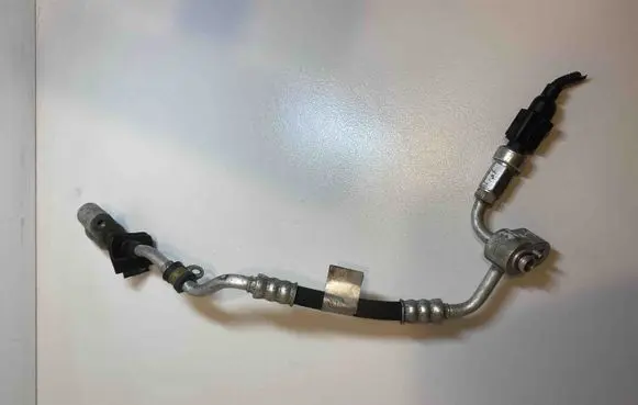 Air conditioning (A/C) pipe/hose