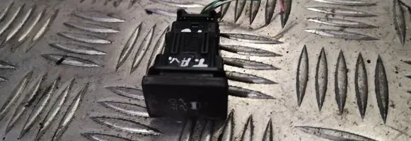 Toyota Avensis T270 ESP (stability program) switch 15c032
