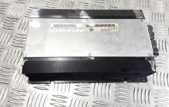 Volkswagen Phaeton Sound amplifier 3D0035465B
