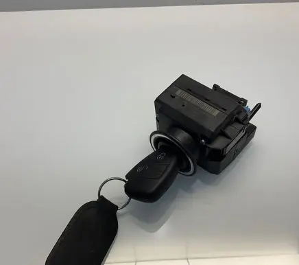 Mercedes-Benz E W211 Ignition lock 2115451408 A2115451408