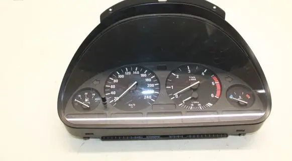 Speedometer (instrument cluster)