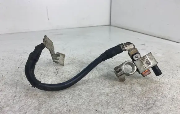 Volkswagen Golf Sportsvan Negative earth cable (battery) 5Q0915181E 90516925