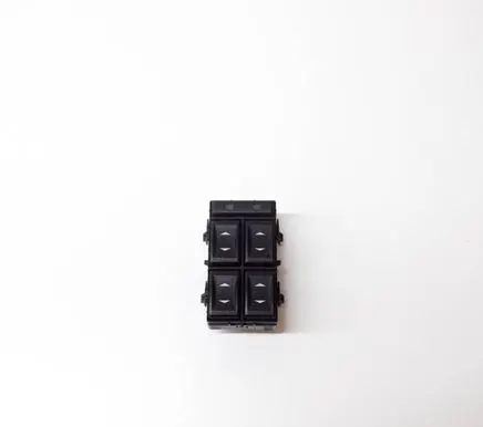 Ford Mondeo Mk III Electric window control switch 1S7T14A132BD