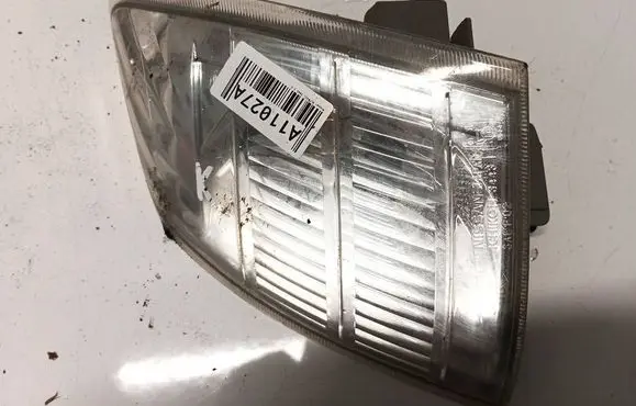 Nissan X-Trail T30 Front indicator light WY21W12V21W