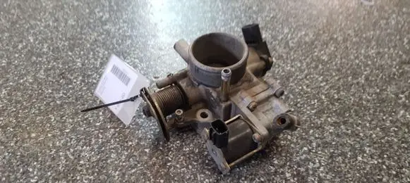 Mazda 323 Throttle valve