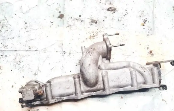 KIA Carens II Intake manifold