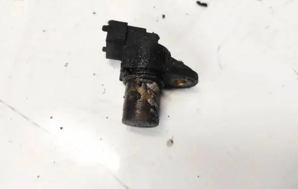Mercedes-Benz A W168 Camshaft position sensor A0031539728