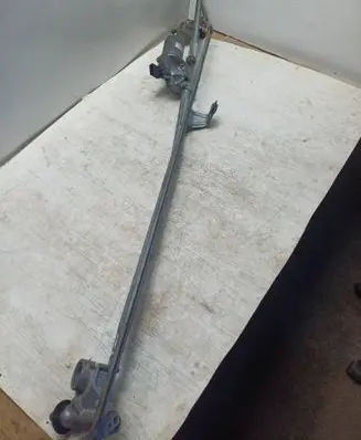 Opel Zafira B Front wiper linkage and motor 13145557 241050901