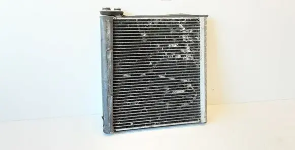 Toyota Avensis T250 Air conditioning (A/C) radiator (interior) 