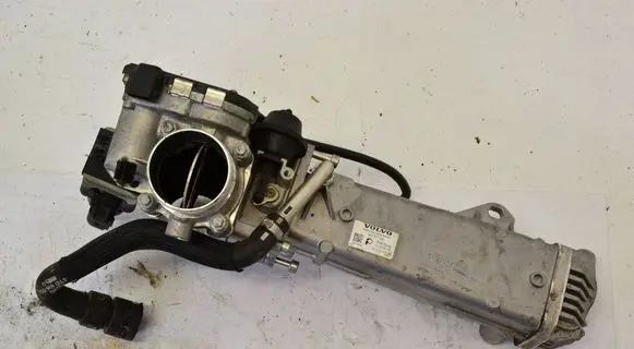 Volvo S60 EGR valve cooler 30757742 70304900 0280750520