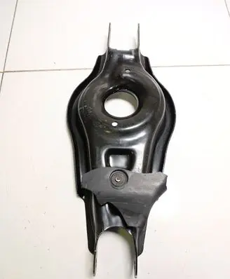 Tesla Model 3 Rear upper control arm/wishbone 104445100F