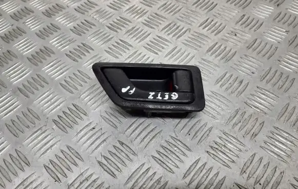 Hyundai Getz Front door interior handle 82821-TB010