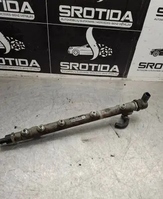 Mercedes-Benz C W203 Fuel main line pipe A6110700395 0445214038