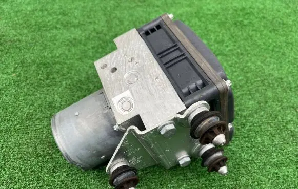 Audi A8 S8 D4 4H ABS Pump 4H0907379AA