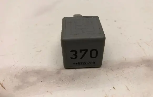 Audi A4 S4 B8 8K Other relay 8D0951253 V23134J52X300
