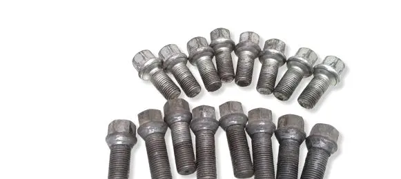 Opel Vivaro Nuts/bolts 