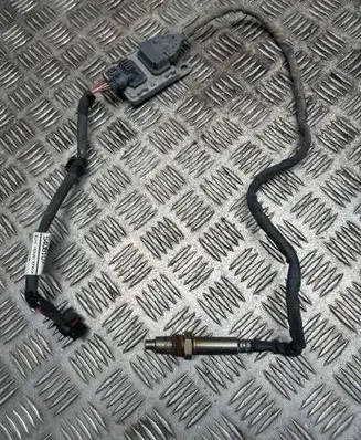 Mercedes-Benz E W213 Lambda probe sensor A0009057208