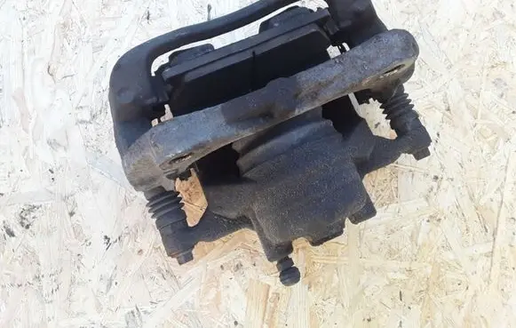 Chevrolet Cruze Front brake caliper