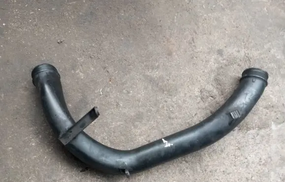 Volvo XC60 Intercooler hose/pipe 31261343