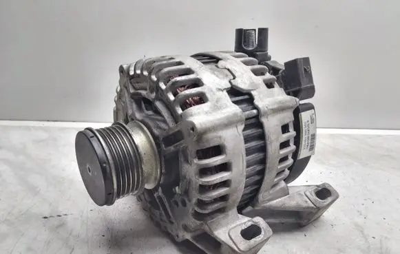 Volvo V70 Generator/alternator 0121615005