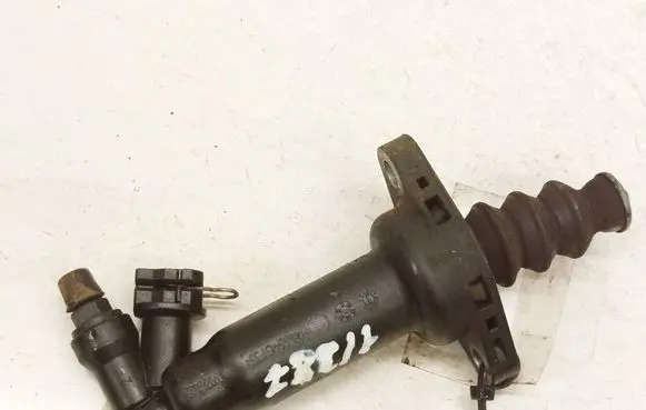 Skoda Fabia Mk2 (5J) Clutch master cylinder 6Q0721261E