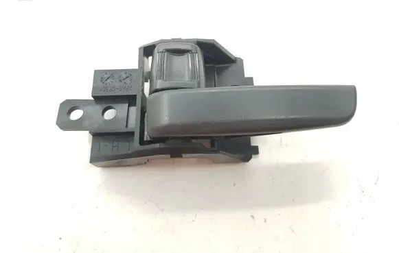 Mitsubishi Outlander Front door interior handle 1302228