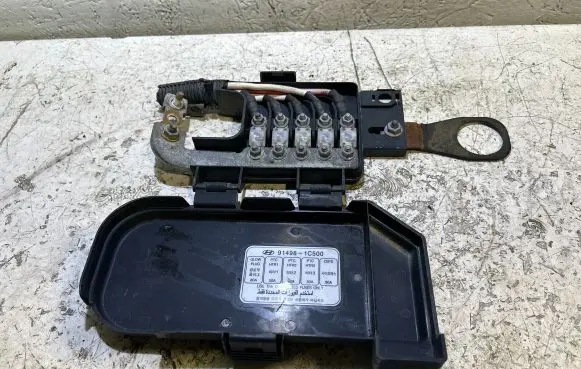 Hyundai Getz Fuse box set 91298-17550 17550