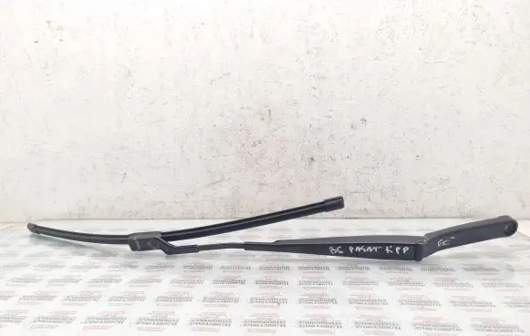 Volkswagen PASSAT B6 Front wiper blade arm 3C1955409C