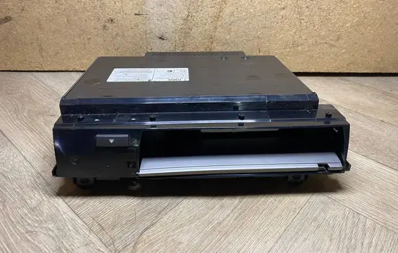 BMW 7 E65 E66 CD/DVD changer 6986080 35126986080 3512698608001