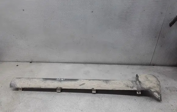 Chrysler Pacifica Sill