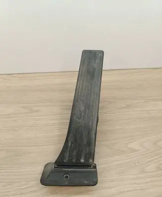 BMW X5 E70 Accelerator throttle pedal 6858574 25916010 1101131112A