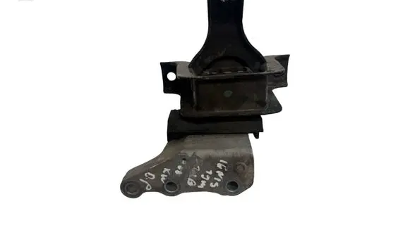 Suzuki Ignis Engine mounting bracket 