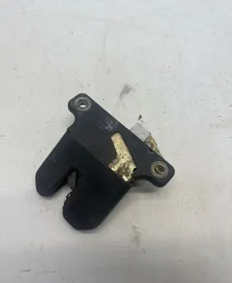 Volkswagen PASSAT B5.5 Tailgate/trunk/boot lock/catch/latch 3B5827505